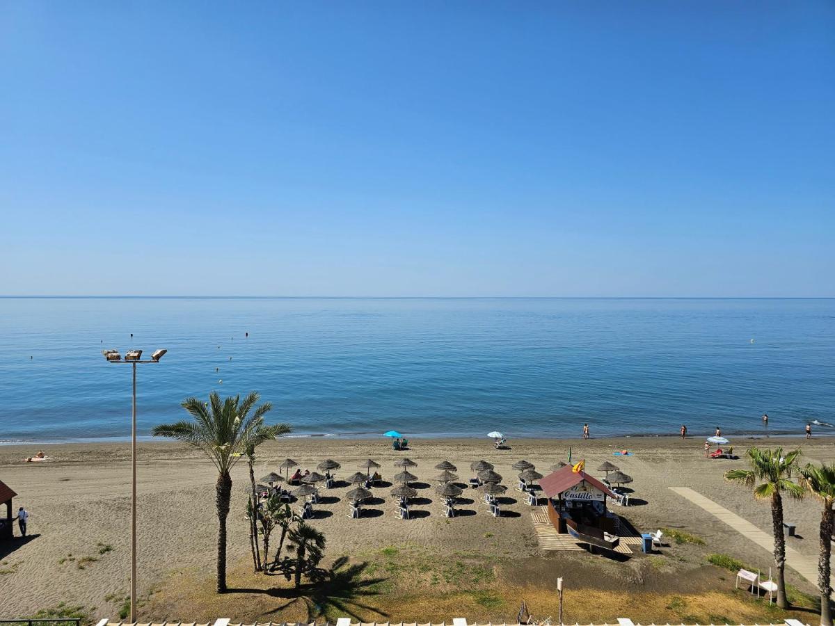 Primera Linea De Playa Con Vistas Al Mar Rincon de la Victoria Ngoại thất bức ảnh
